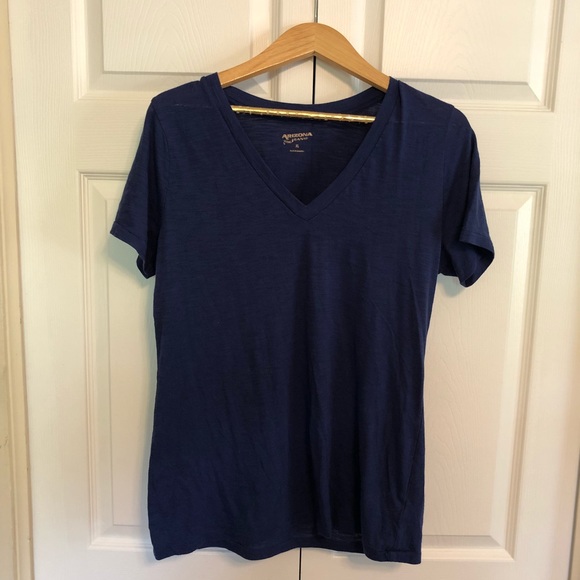 Arizona Jean Company Tops - Arizona V-neck Arizona Jean Company Tops - Arizona V-neck